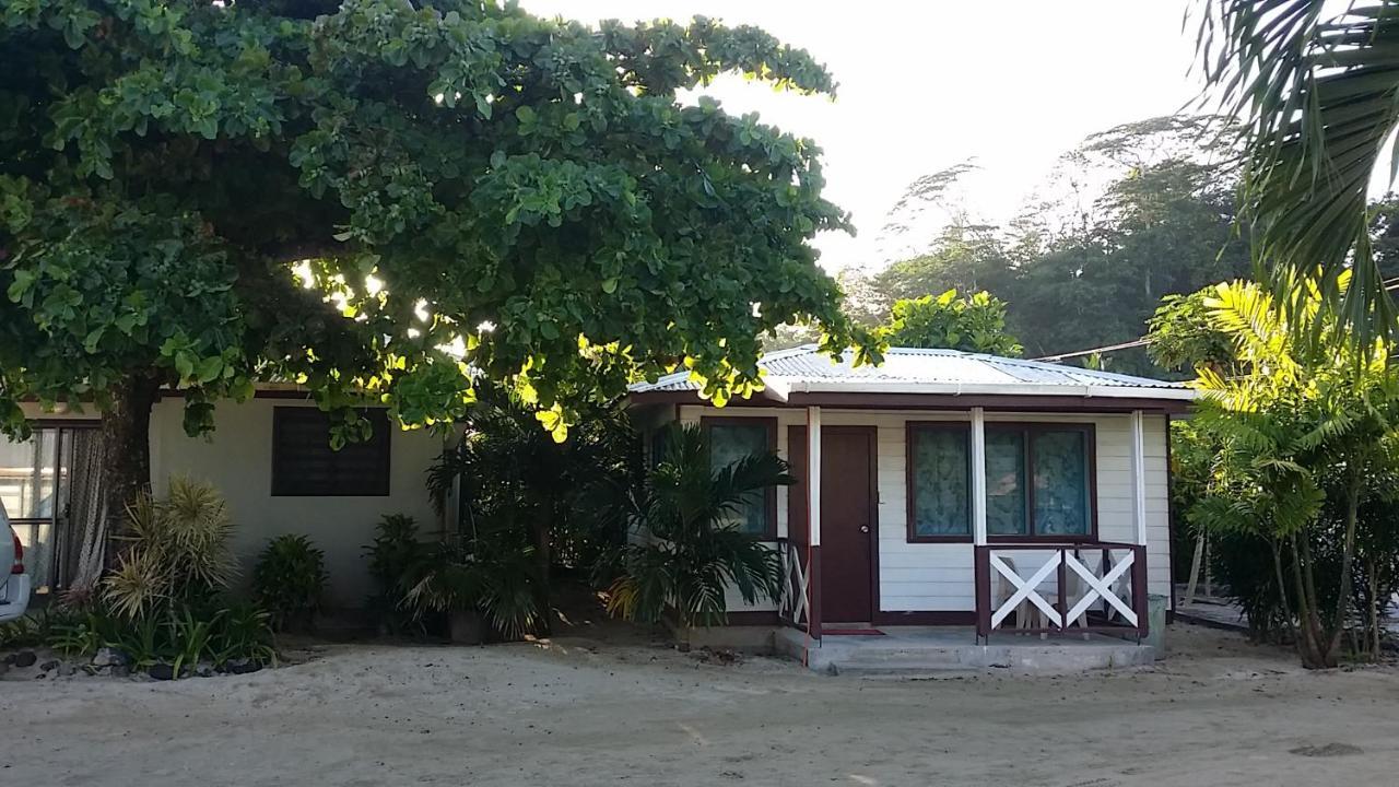Vacation Beach Fales Hotel Manase Luaran gambar